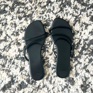 Minimalist slide sandals. Size 41- black